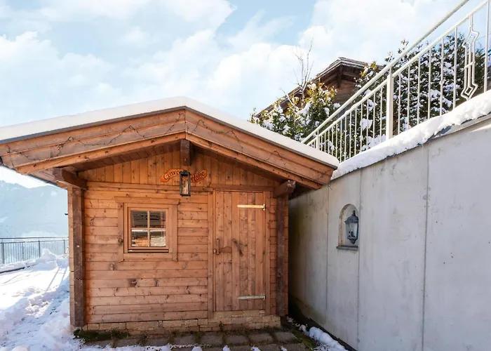 In Mayrhofen Near Slopes * היפאך