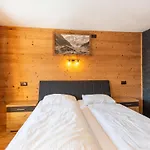 Casa de Férias In Mayrhofen Near Slopes *